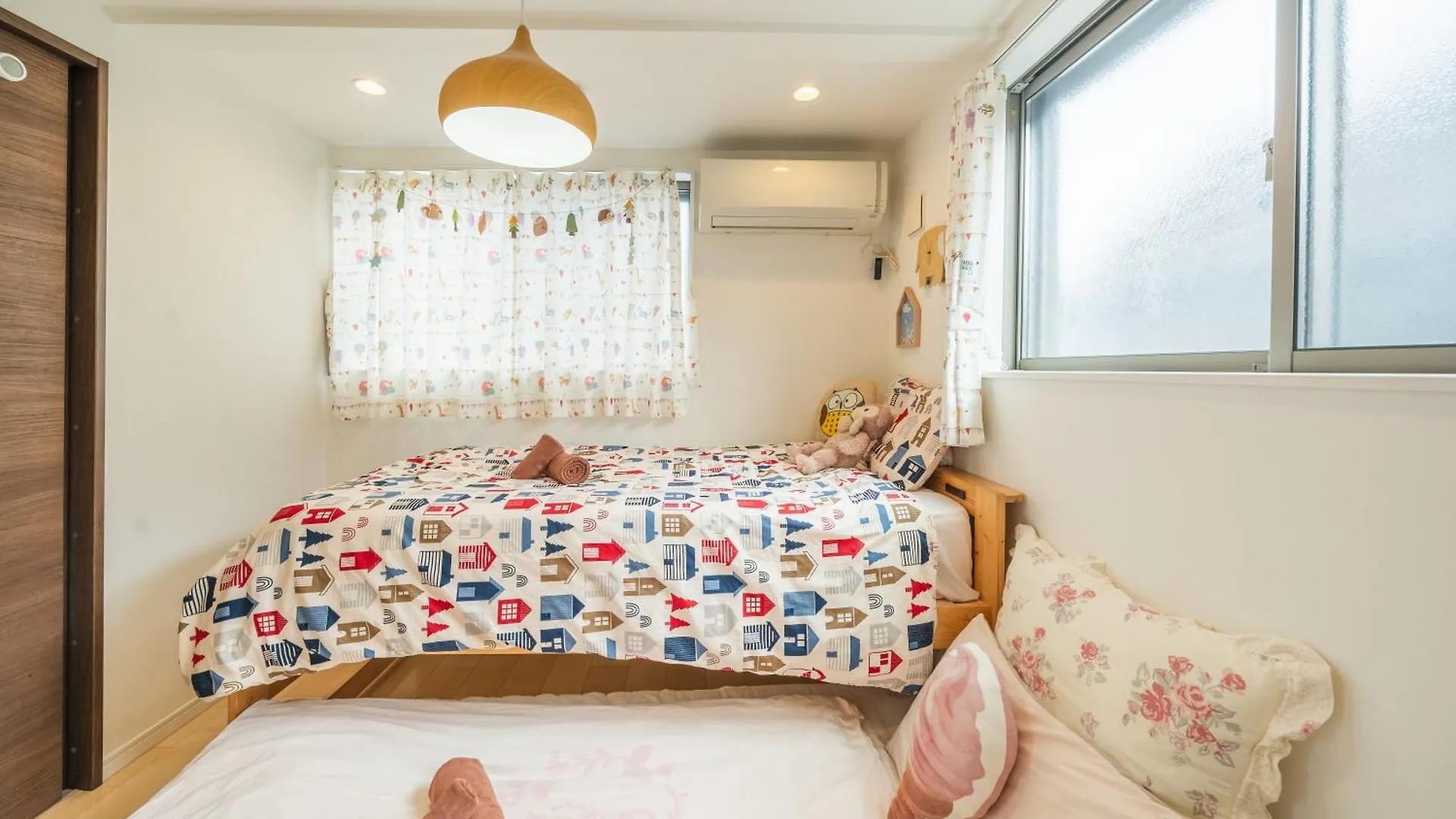 Apartment Qiqi House Tokyo: Spacious New Home for 8 with Easy Airport & Disney Access Japan
