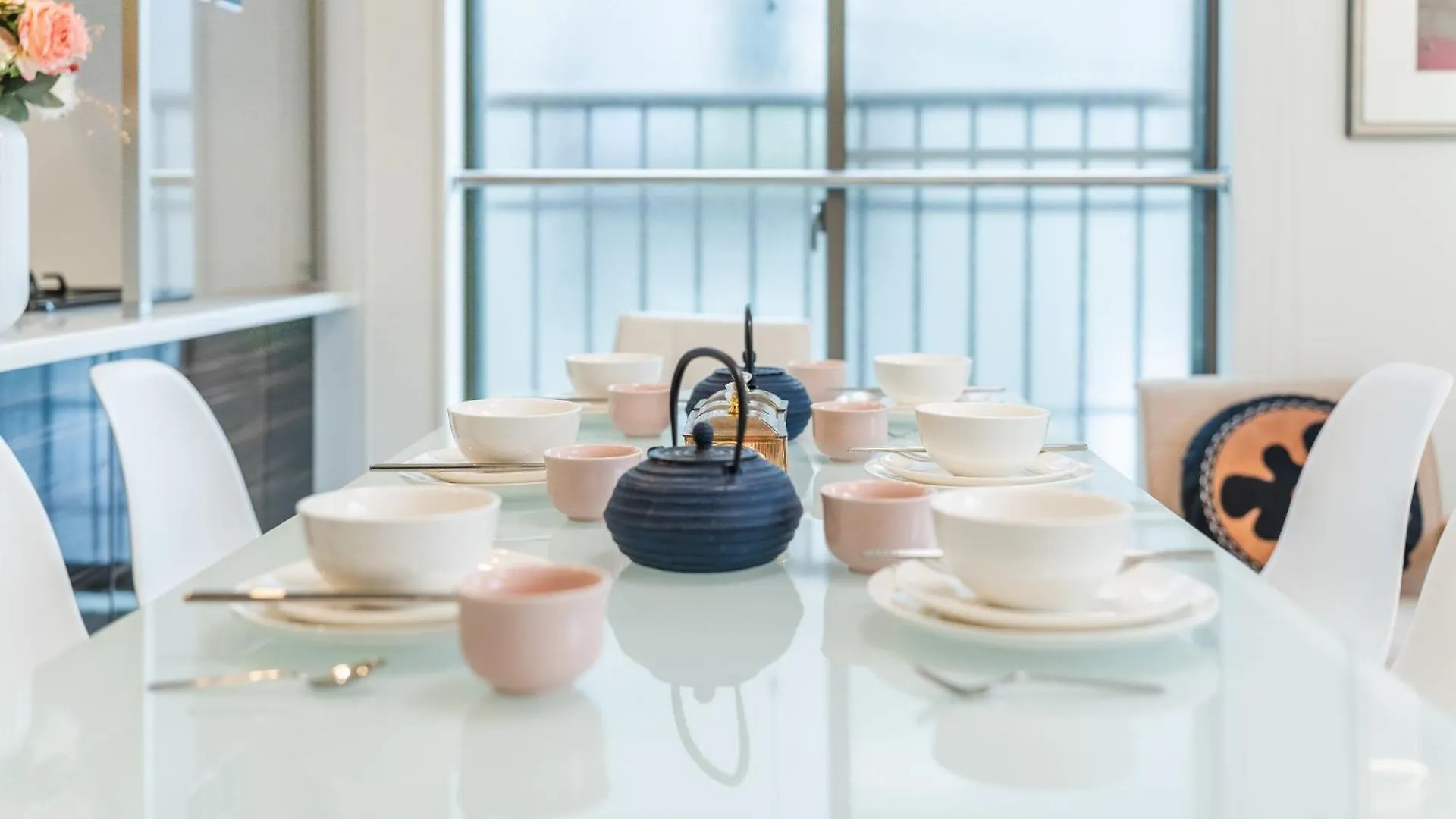Qiqi House Tokyo: Spacious New Home for 8 with Easy Airport & Disney Access Tokyo