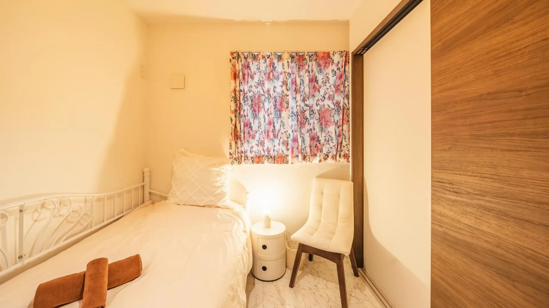 Qiqi House Tokyo: Spacious New Home for 8 with Easy Airport & Disney Access Apartment Tokyo