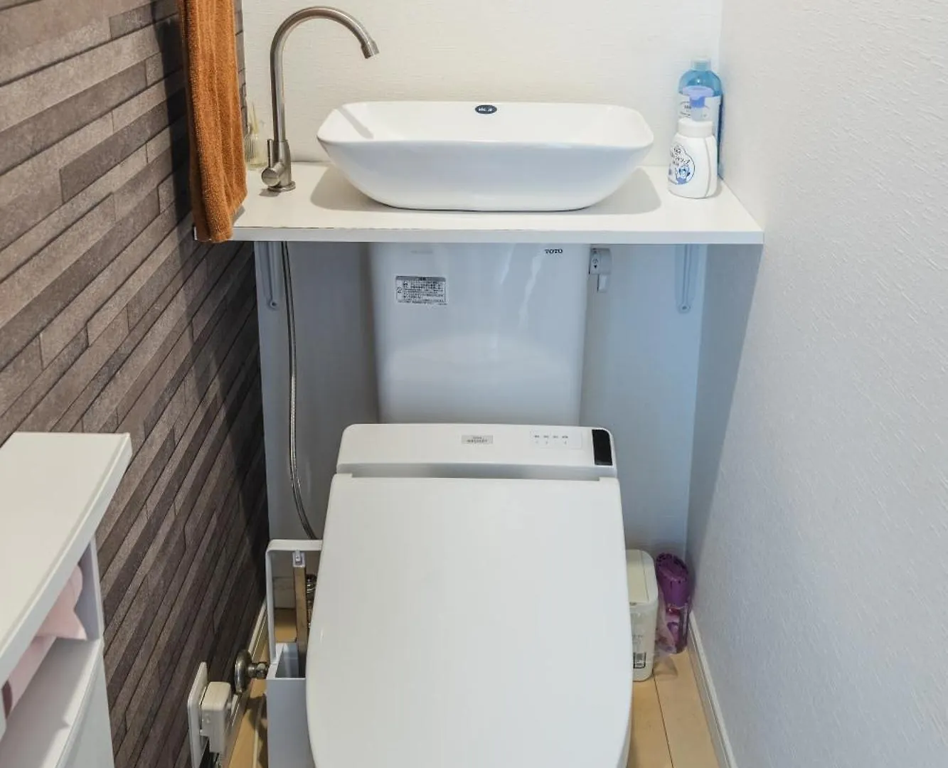 Apartment Qiqi House Tokyo: Spacious New Home for 8 with Easy Airport & Disney Access Japan