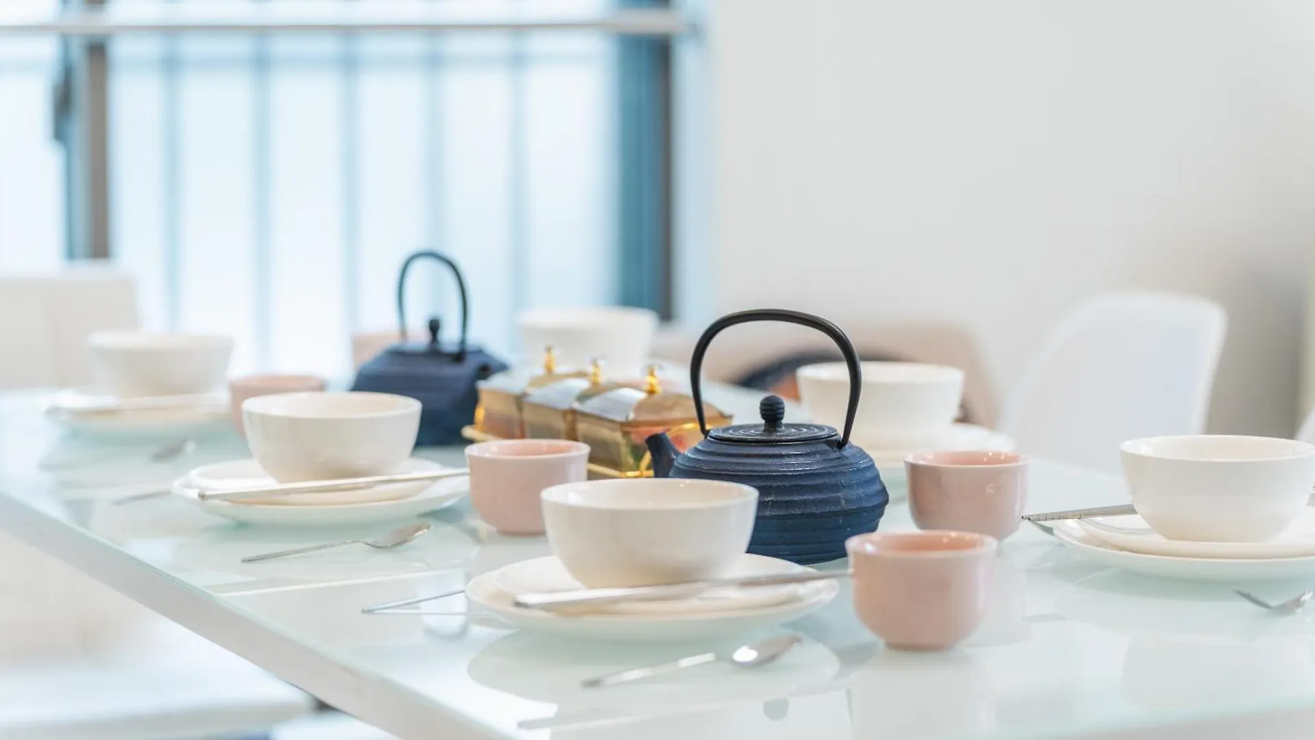 Qiqi House Tokyo: Spacious New Home for 8 with Easy Airport & Disney Access Apartment