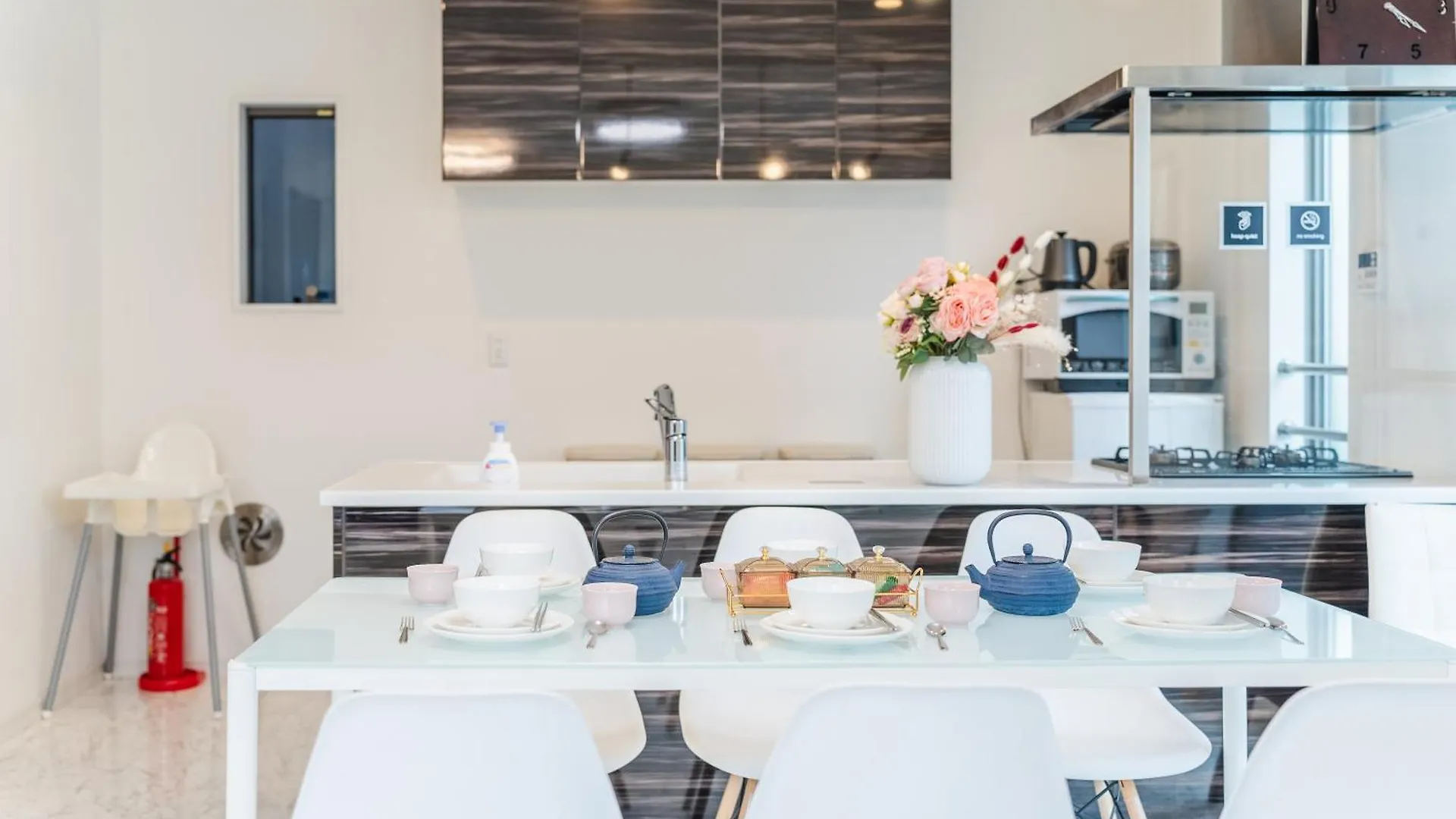 Qiqi House Tokyo: Spacious New Home for 8 with Easy Airport & Disney Access