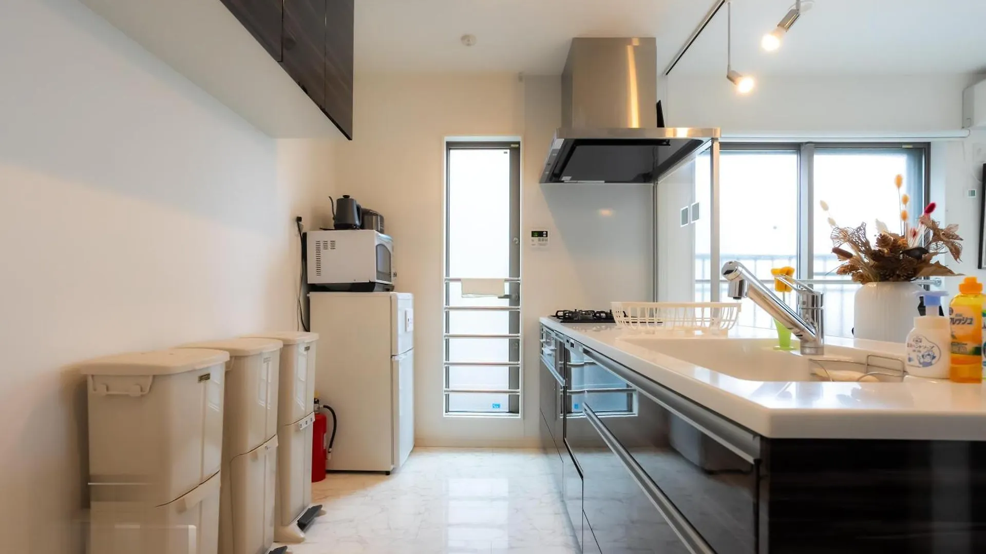 Qiqi House Tokyo まるごと新築一軒家宿 Spacious New Home, 8 Guests, Easy Airport & Disney Access Apartamento