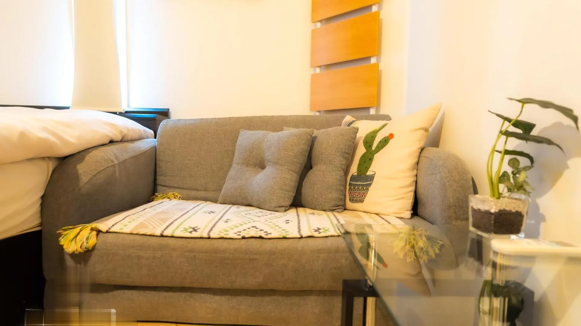 Qiqi House Tokyo まるごと新築一軒家宿 Spacious New Home, 8 Guests, Easy Airport & Disney Access Apartamento